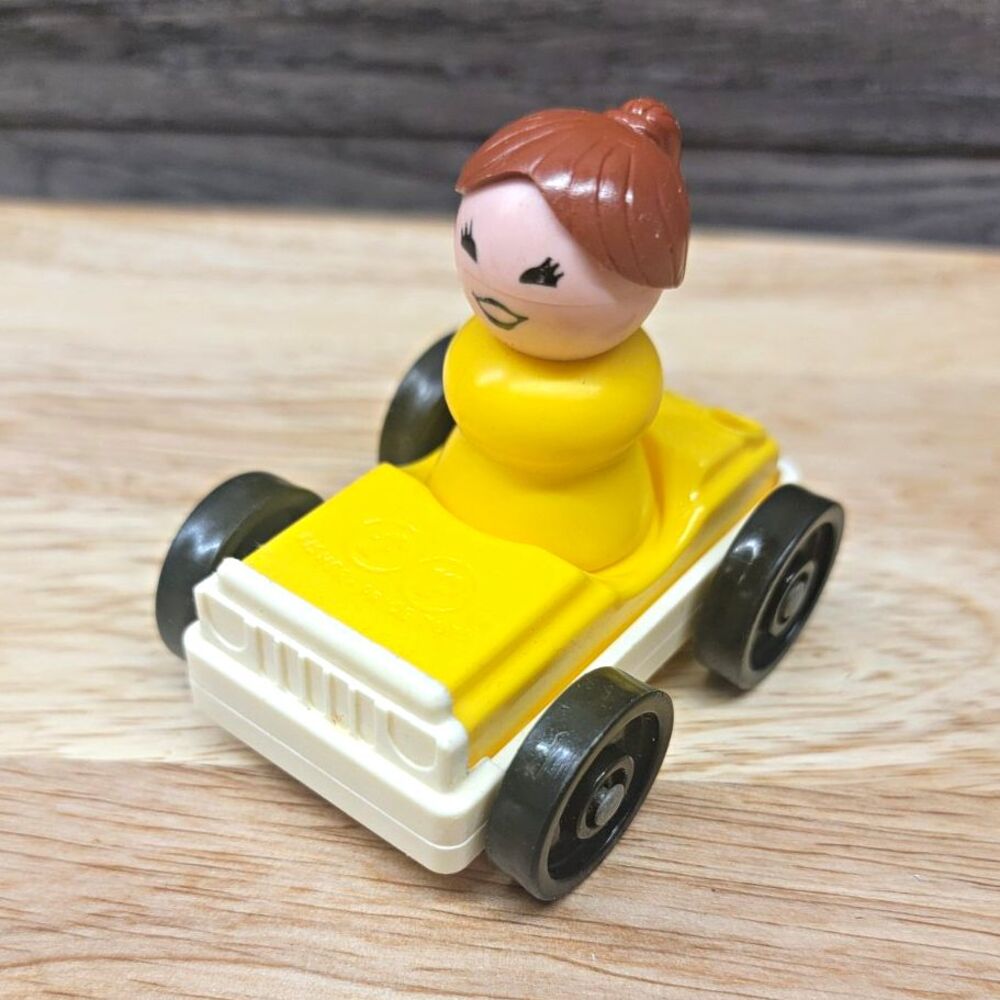 Fisher-Price Little People Yellow Car w/ Driver Figure Age 1-3